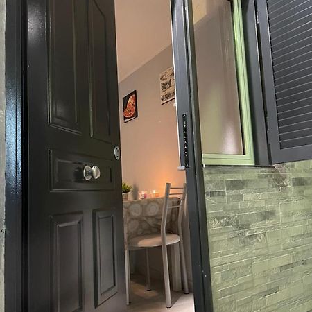 Mary House Spacca Napoli Экстерьер фото