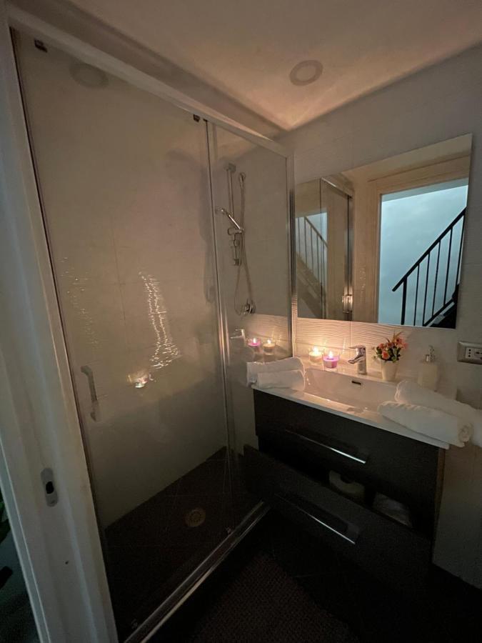 Mary House Spacca Napoli Экстерьер фото